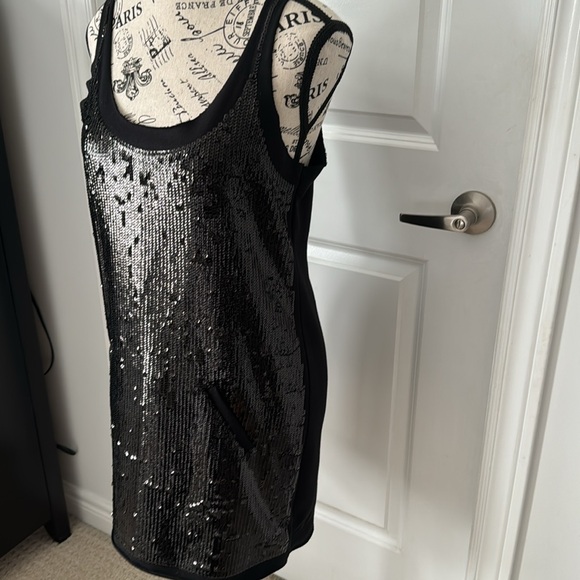 Bcbg Max Azaria dress size small sequin front - Picture 3 of 6